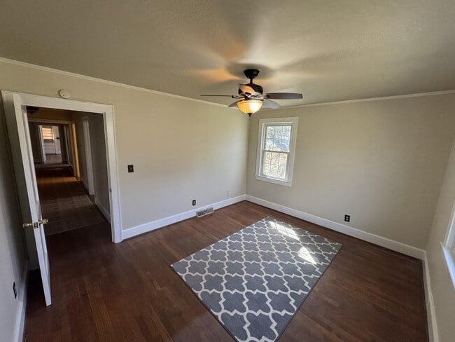 Building Photo - 108 Winding Creek Rd