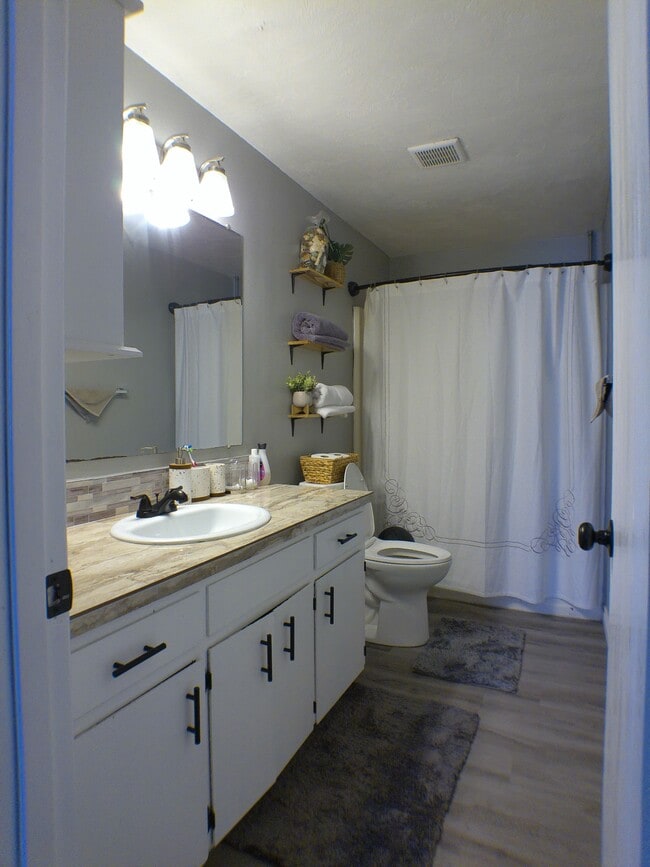 Building Photo - 1474-MHH1474 Rozilla Ct NE