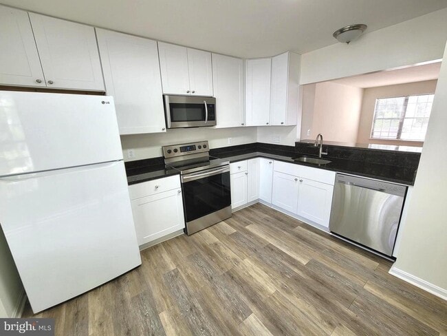 Building Photo - 13689 Wildflower Ln