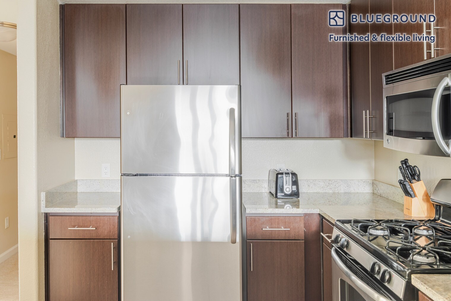 Building Photo - 800 High School Way