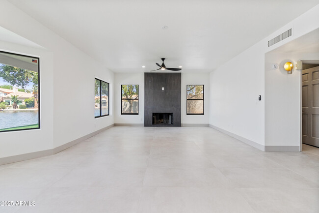 Building Photo - 3520 N 110th Ave
