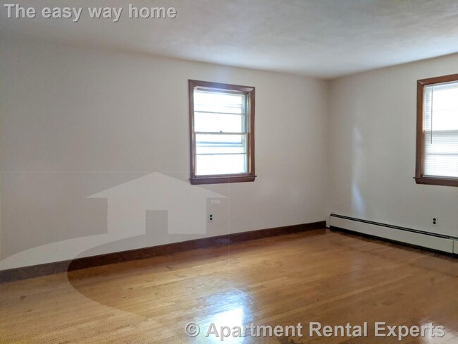 Building Photo - 400 Walden St