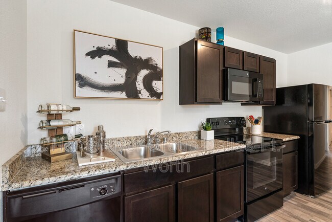 Building Photo - 421 County Line Rd