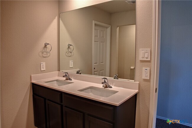 Building Photo - 2333 Bufflehead Dr