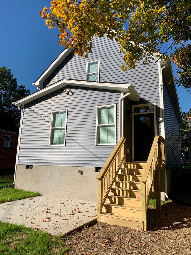 Building Photo - 5214 Campbell Ave