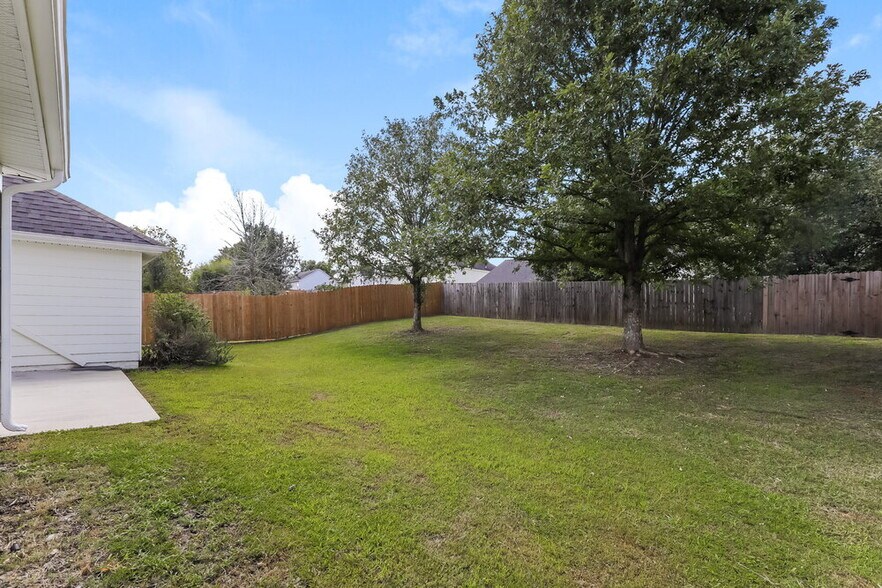 Building Photo - 1597 Rice Square