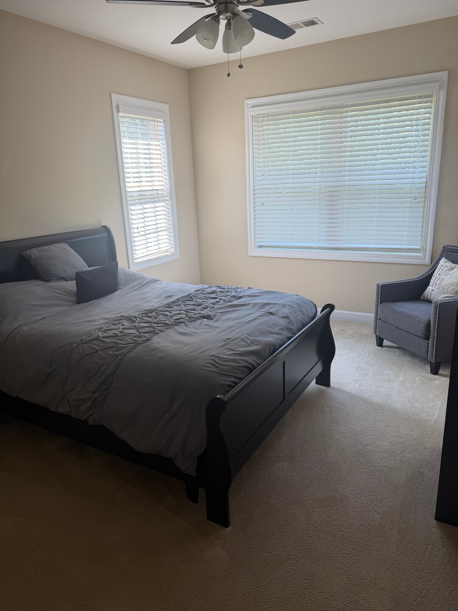 Upstairs bedroom 2 suite - 8 Wading Bird Loop
