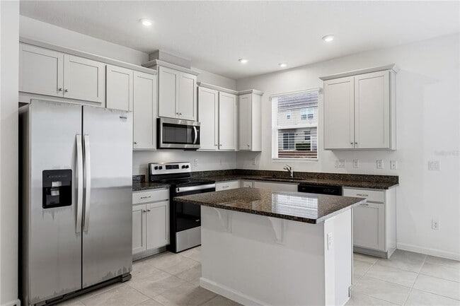 Building Photo - 1124 Lakeshore Breeze Pl