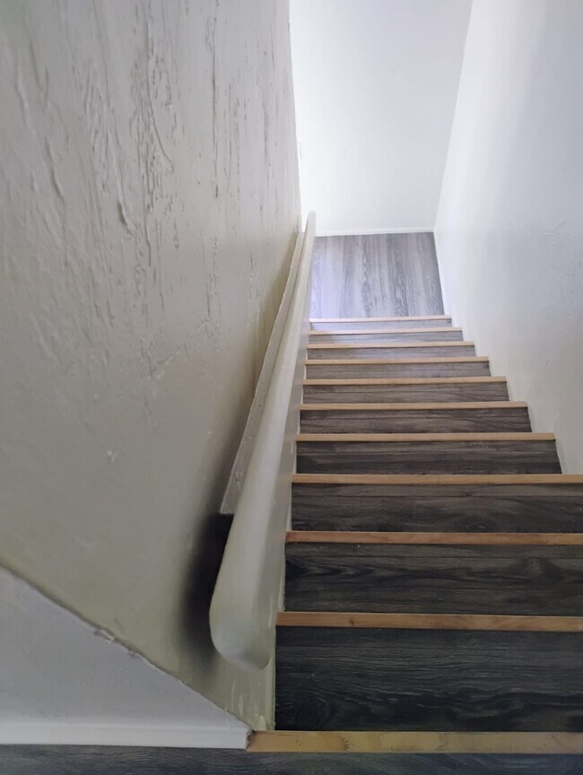 Building Photo - 538 State St