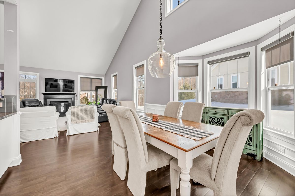 Building Photo - 8 Highridge Rd