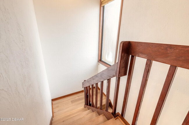 Building Photo - 120 Lakewood Village Cir