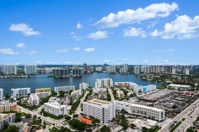 Building Photo - 17749 Collins Ave