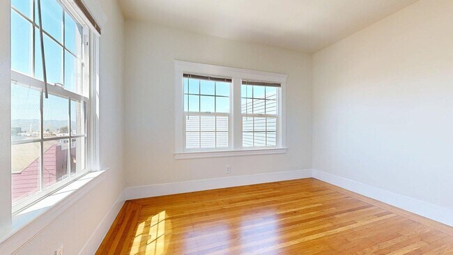 Building Photo - 1608 Balboa St
