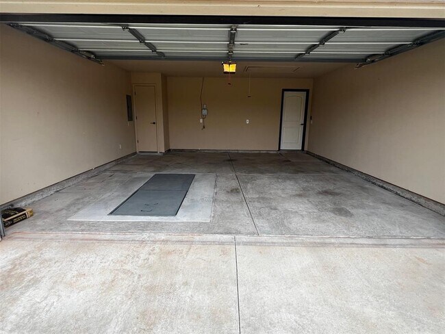 Building Photo - 2345 NW 191st Ct