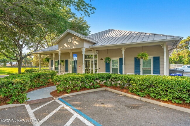 Building Photo - 2390 Savannah Blvd