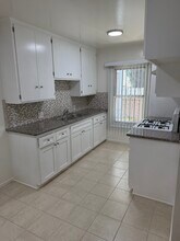 Building Photo - 622 Myrtle Ave