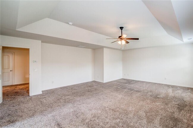 Building Photo - 129 Stonewood Creek Ct