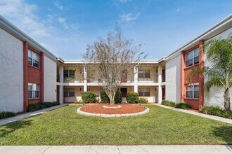 Building Photo - 4725 39th Ave N