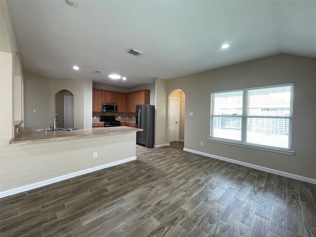 Primary Photo - 6110 Moran Crest Dr