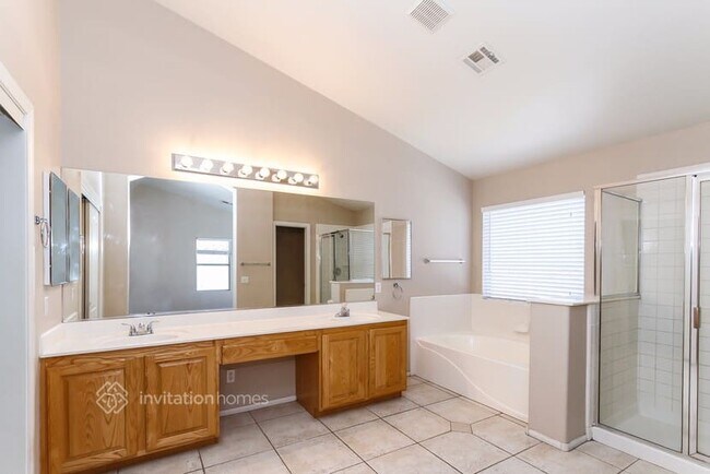 Building Photo - 1454 Verde Triandos Dr