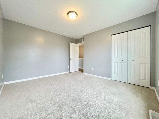 Building Photo - Four Bedroom Home in Fruitport