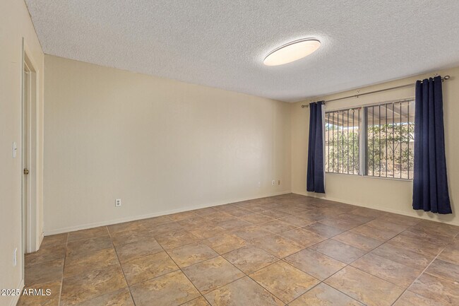 Building Photo - 5322 W Orchid Ln