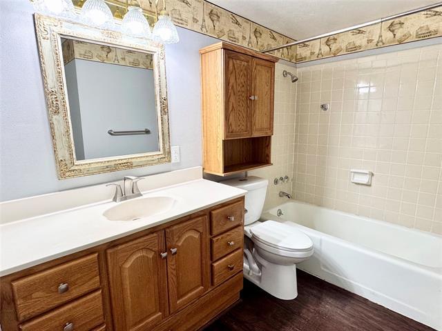 Building Photo - 4014 Ridglea Country Club Dr