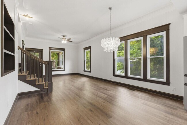 Building Photo - Updated 4-bedroom, 2-bath home in the Rountree neighborhood