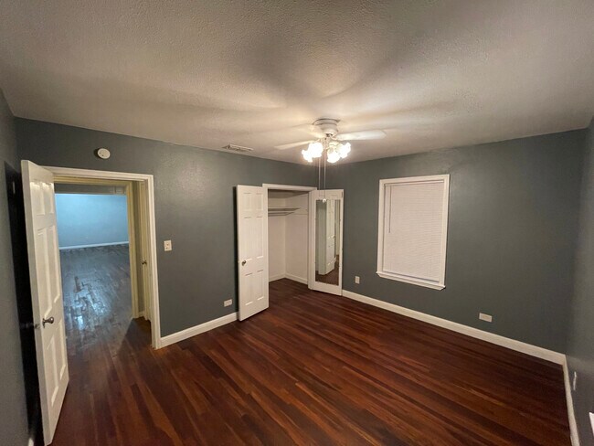 Bedroom 3 - 229 W George St