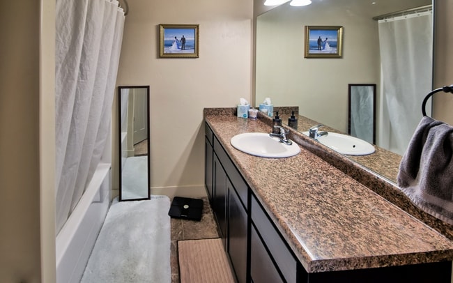 Building Photo - 3 bedroom 2.5 bath in Spanish Fork