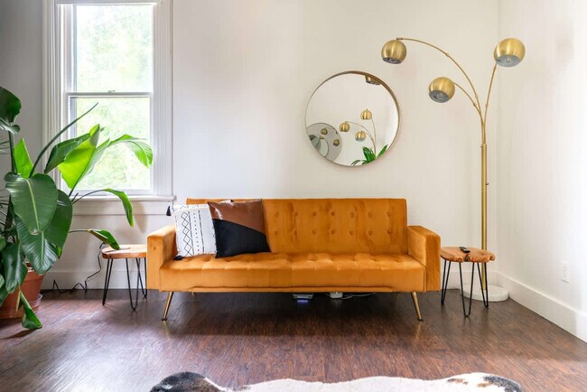 Building Photo - 241 W Water St