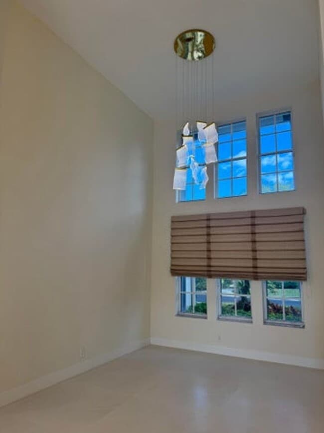 Building Photo - 7686 La Corniche Cir