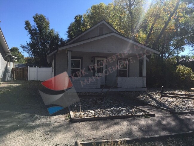 Primary Photo - 210 Alamosa Ave