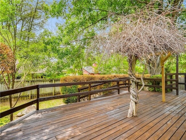 Building Photo - 3607 Oak Creek Dr