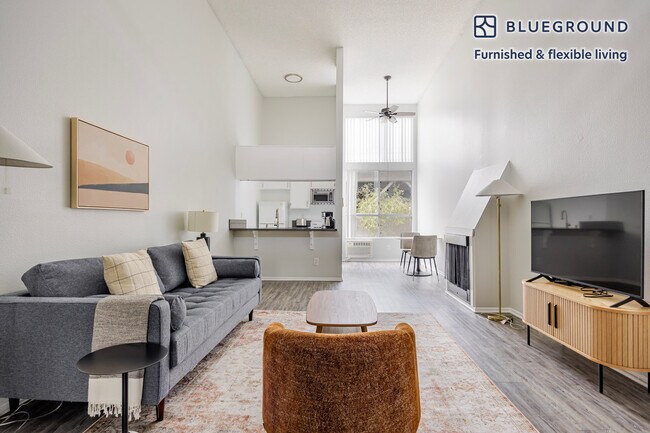 Primary Photo - 641 Gayley Ave