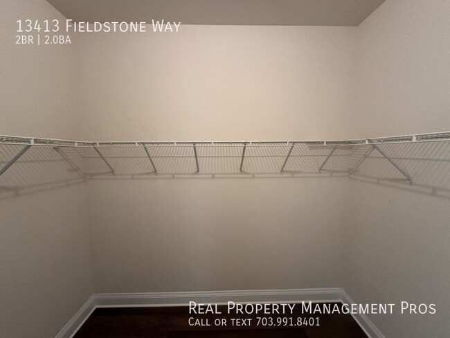 Building Photo - 13413 Fieldstone Way