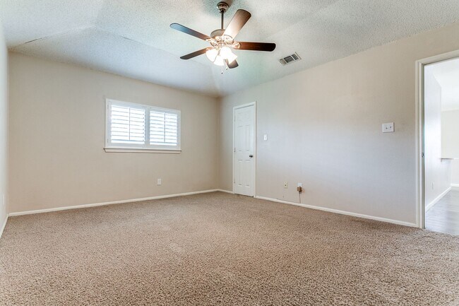 Building Photo - RENOVATED 3-BEDROOM IN PEBBLE OAK, NORTH EAST ISD