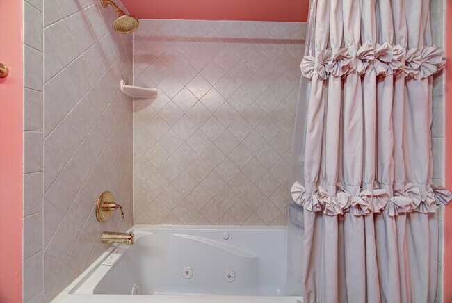 Building Photo - 3415 80th St