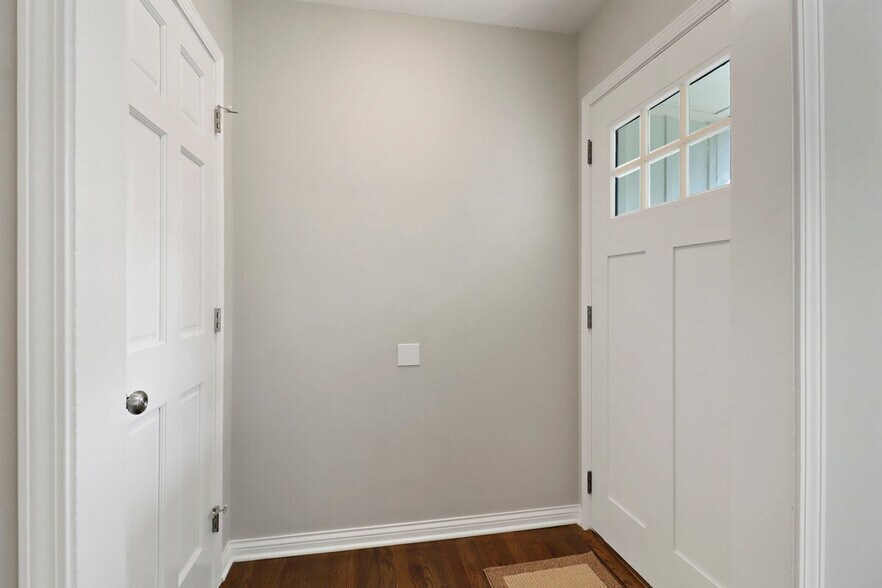 Building Photo - 1428 North Ave