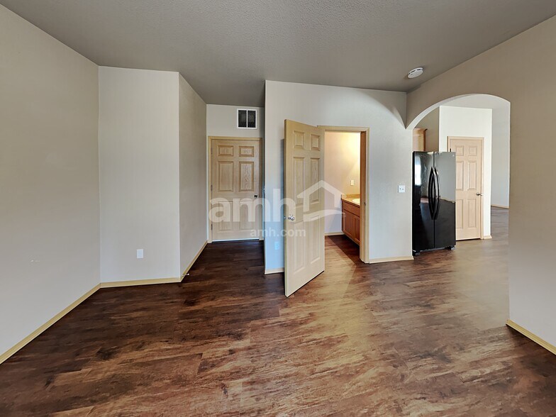 Building Photo - 4826 204th St Ct E