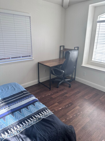 Building Photo - 33620 8th St