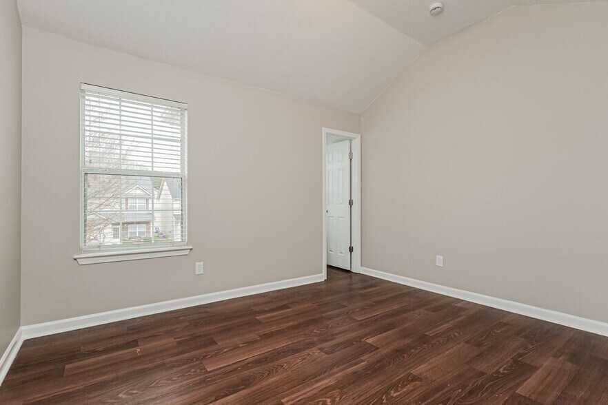 Building Photo - 75 Colser Drive