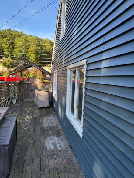 Primary Photo - 71 Stafford Rd