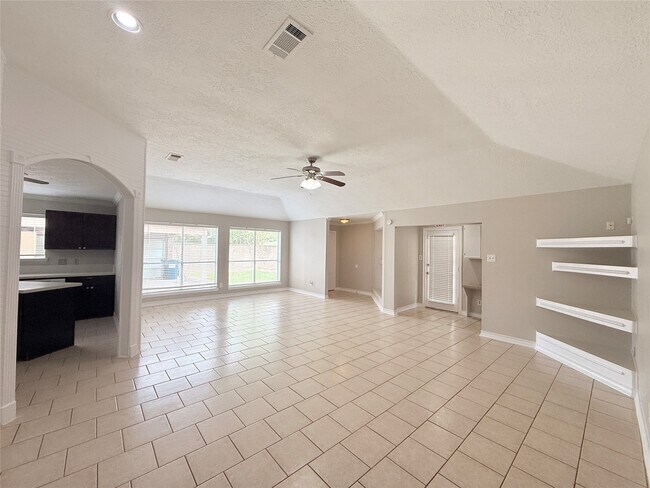 Building Photo - 16103 Camino Del Sol Dr