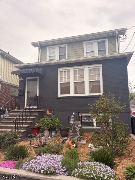 Building Photo - 32 Hamilton Ave