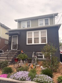 Building Photo - 32 Hamilton Ave