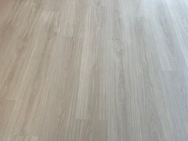 Building Photo - 1002 Paradise Rd