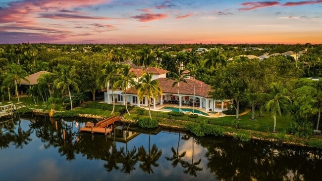 Building Photo - 18669 SE Palm Island Ln