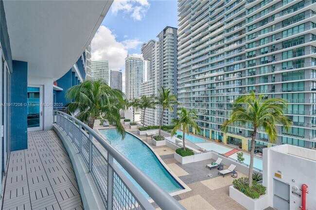 Building Photo - 60 SW 13th St