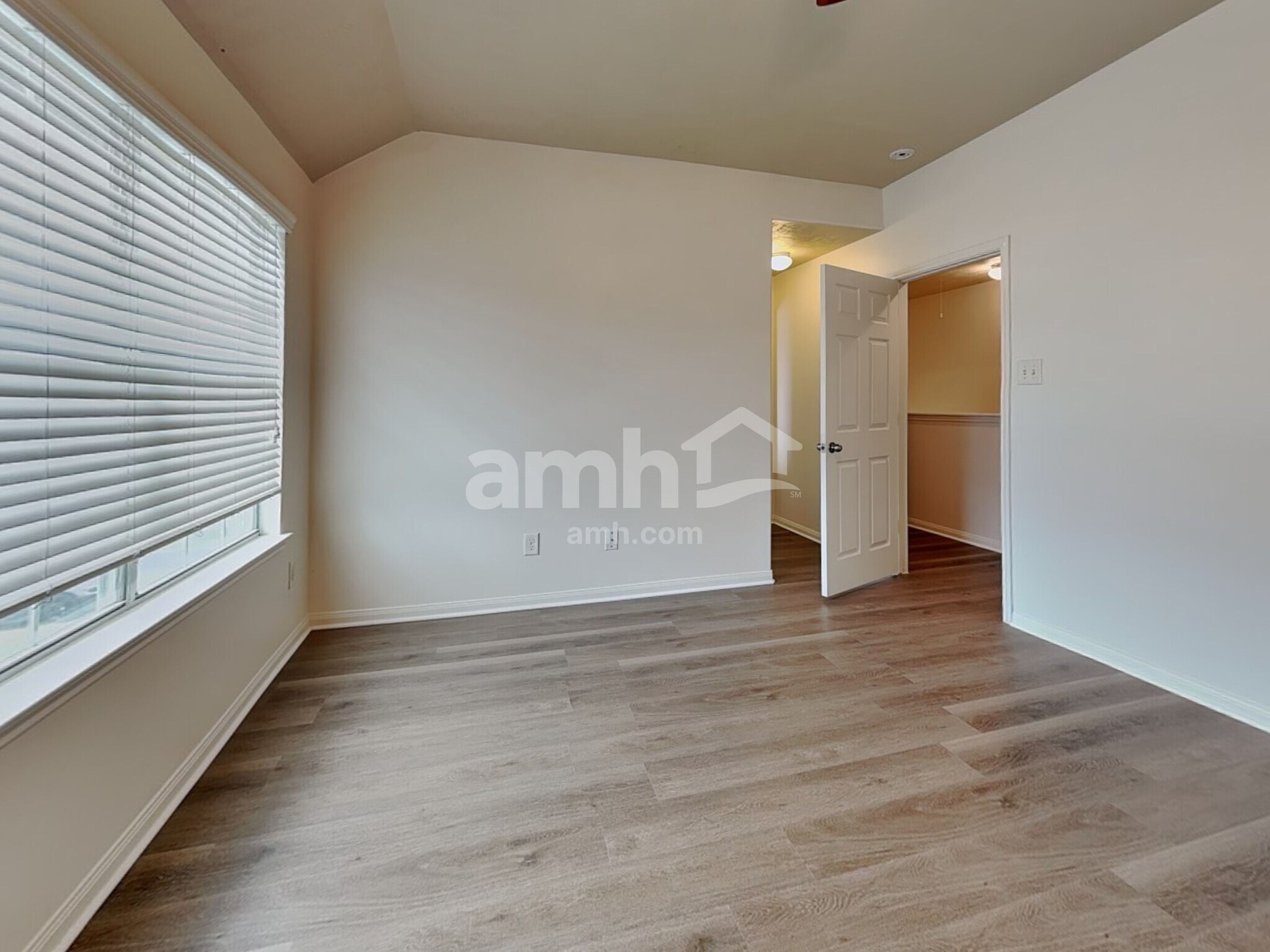 Building Photo - 3406 Maris Way